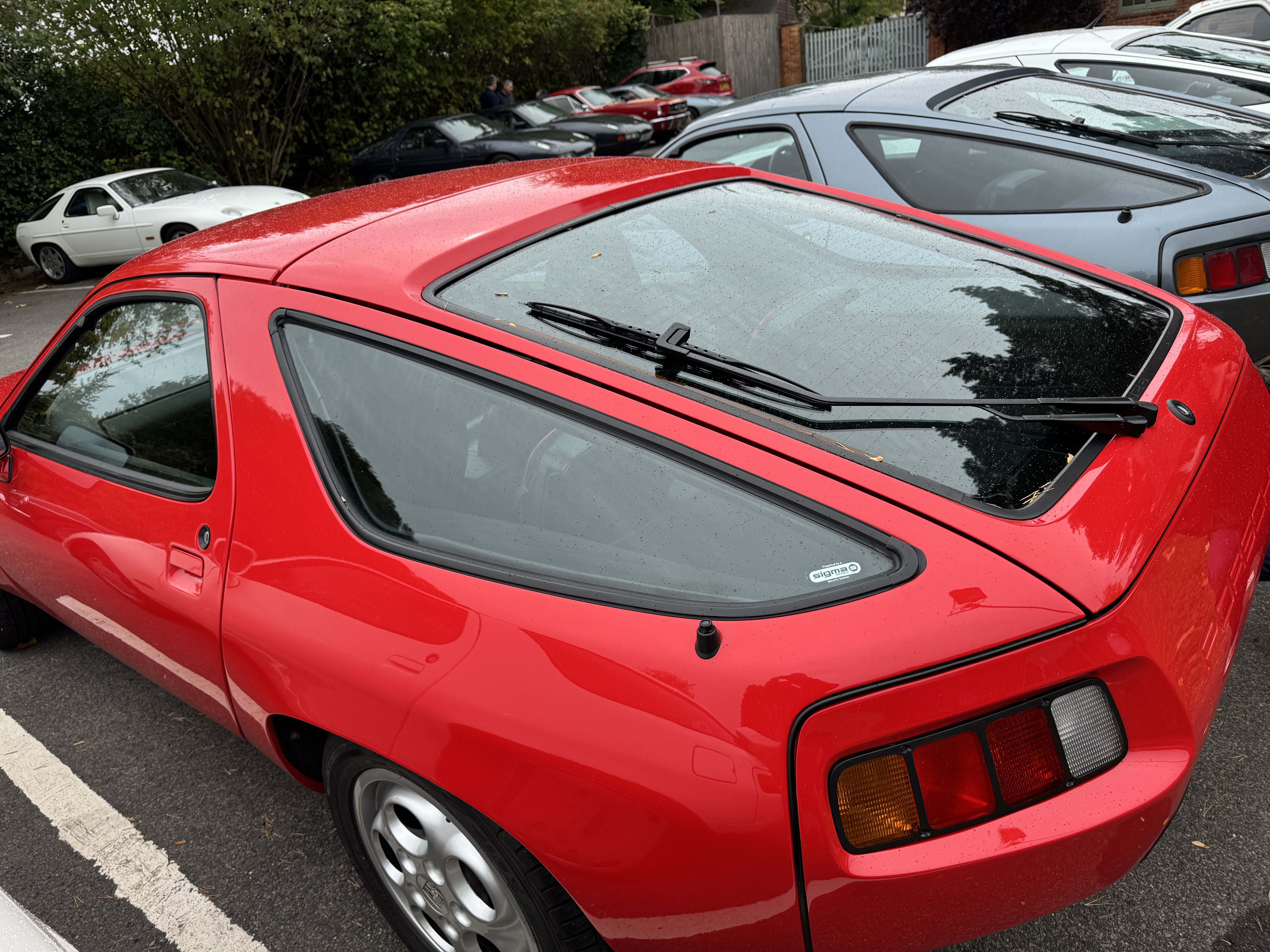 1982 Porsche 928 S manual, Guards Red